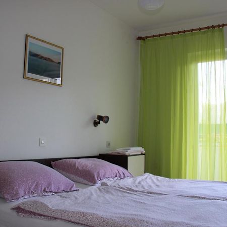 Mediterranean Oasis Apartments Baška Exteriör bild