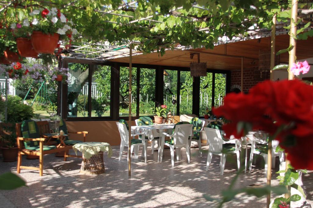 Mediterranean Oasis Apartments Baška Exteriör bild
