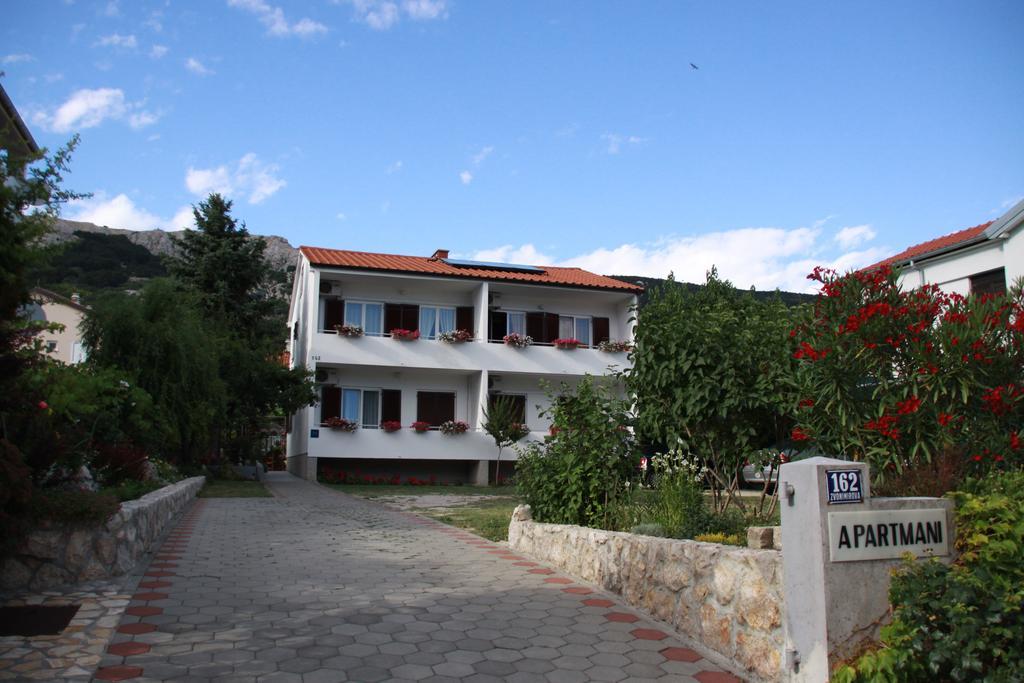 Mediterranean Oasis Apartments Baška Exteriör bild